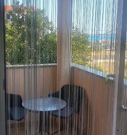 Oaza, Mulo Apartman *