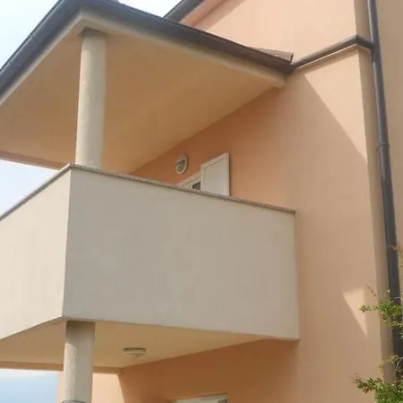 Oaza, Mulo Apartament Vrsi