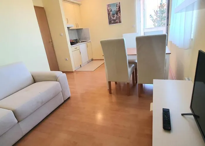 Oaza, Mulo Apartment