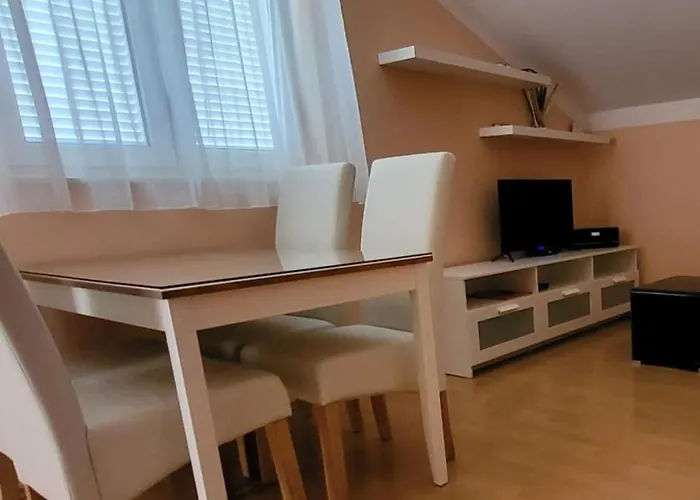 Apartment Oaza, Mulo