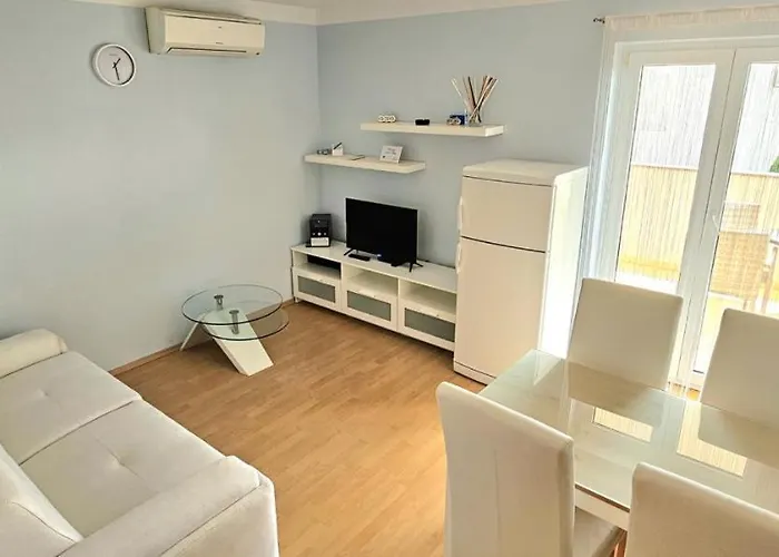 Oaza, Mulo Apartment